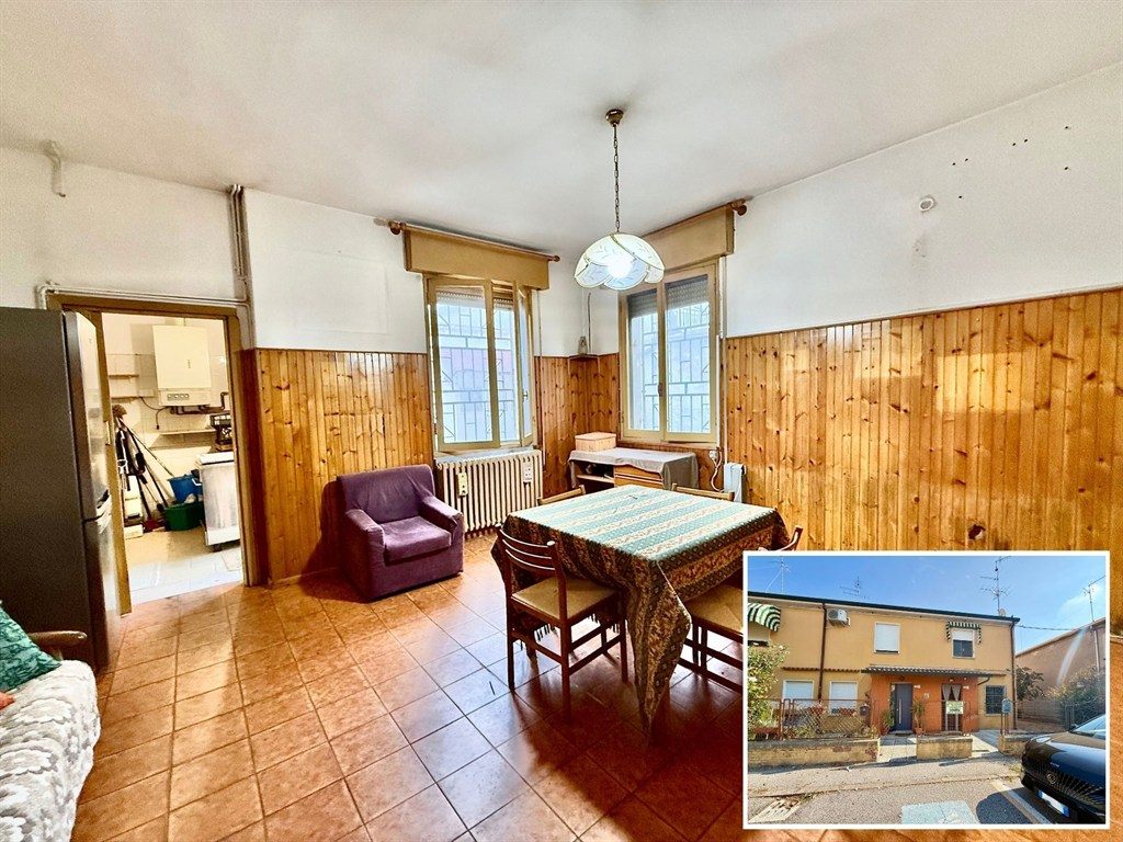 LA VILLETTA D'ANGOLO PIAZZA9 con garage a Longastrino
